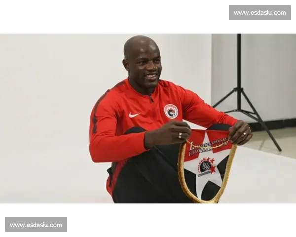 萨里奇戴帽破咒！海牛 4-2 逆转国安，队史第 8 人书写传奇